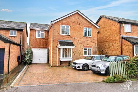 undefined, Denton Close, Berkshire RG19