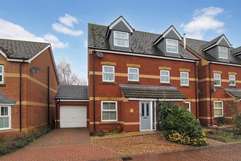 undefined, Acre Close, Market Rasen LN8