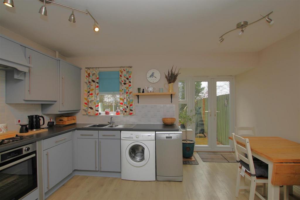 Kitchen &amp; Diner - c.JPG