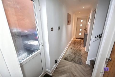 4 bedroom detached house for sale, Kilford Close, Callands WA5
