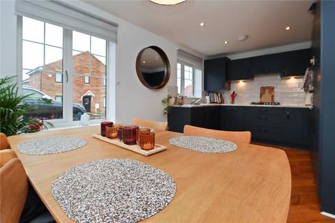 3 bedroom semi-detached house for sale, Grayling Way, Tyne and Wear NE40
