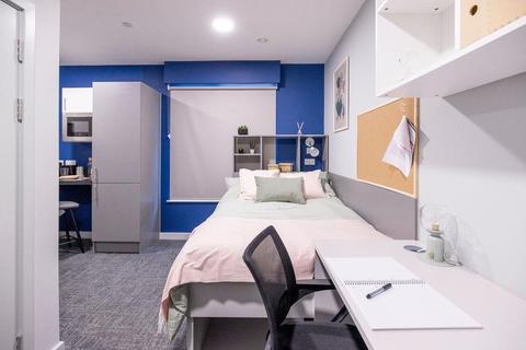 undefined, Ash Grove, Guildford GU2