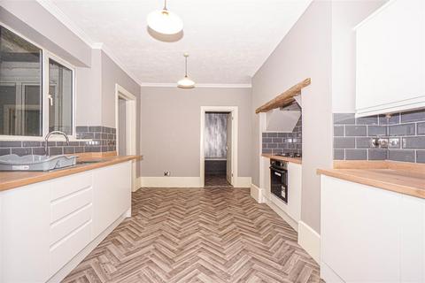 2 bedroom flat for sale, Marina, St. Leonards-On-Sea