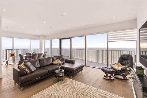 3 bedroom penthouse for sale, Brighton Road, Worthing, West Sussex, BN11