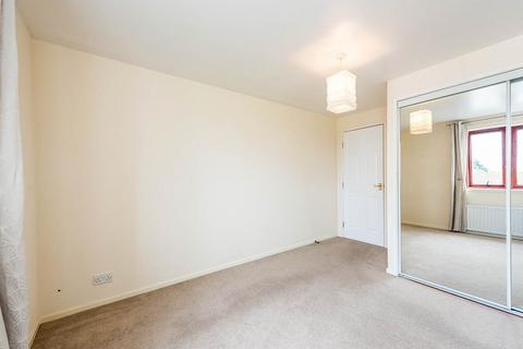 2 bedroom flat to rent, Hawkhill, Edinburgh EH7