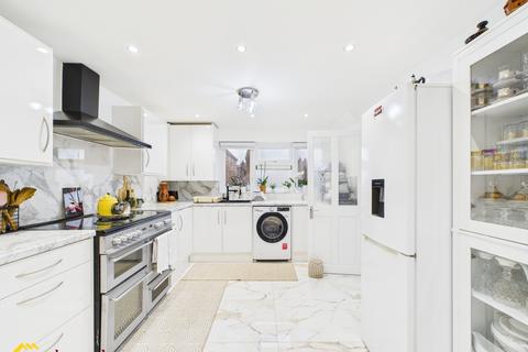 3 bedroom end of terrace house for sale, Deacon Way, Banbury OX16