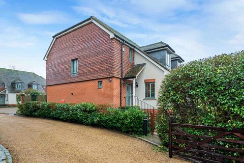 undefined, Walnut Tree Close, Westerham TN16