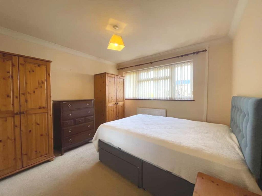 Bedroom One.jpg