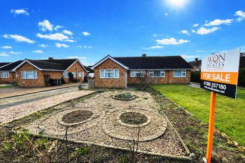 3 bedroom semi-detached bungalow for sale, Sally Close, Wickhamford, Evesham