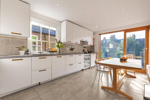 Loubet Street, London, SW17