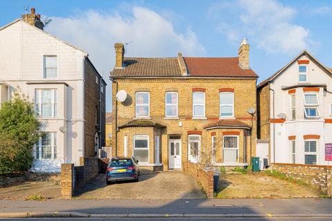undefined, London Road, Isleworth TW7