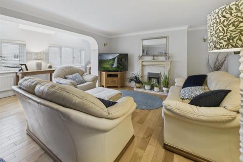 3 bedroom terraced house for sale, Picton Road, Tenby