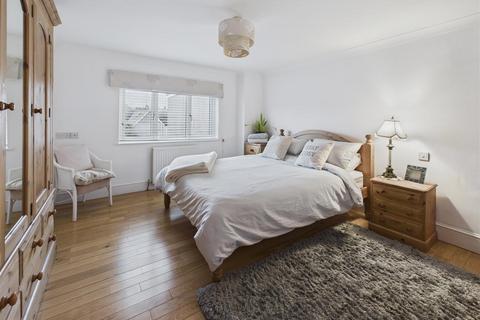 3 bedroom terraced house for sale, Picton Road, Tenby