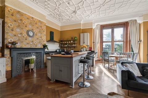 3 bedroom apartment for sale, Raglan Road, Reigate, Surrey, RH2