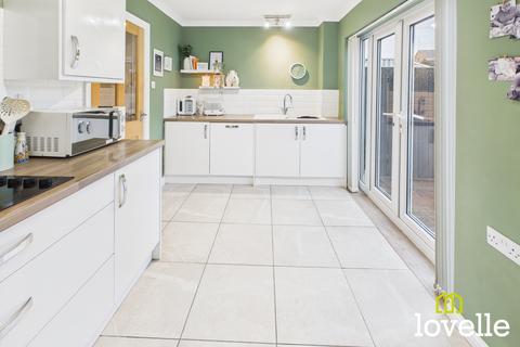 3 bedroom terraced house for sale, Thirlby Walk, Hull HU5