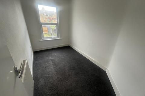 2 bedroom flat to rent, Murchison Road, Leyton E10