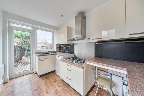 undefined, Hawks Road, Kingston Upon Thames, KT1
