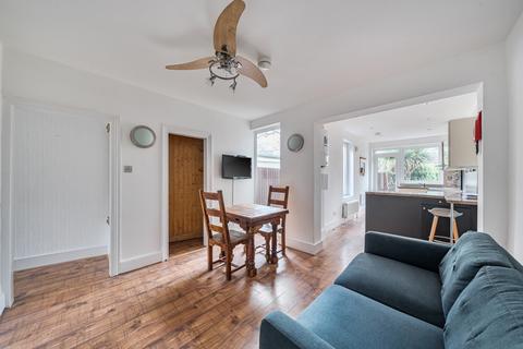 undefined, Hawks Road, Kingston Upon Thames, KT1