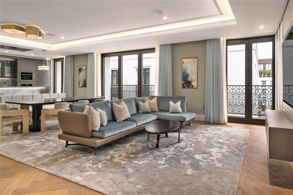 Family Room Kitchen