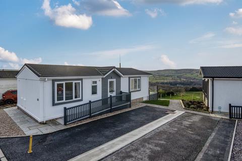 2 bedroom park home for sale, LADSTONE PARK, SOWERBY BRIDGE, WEST YORKSHIRE, HX6