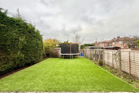 undefined, Kenilworth Drive, Borehamwood WD6