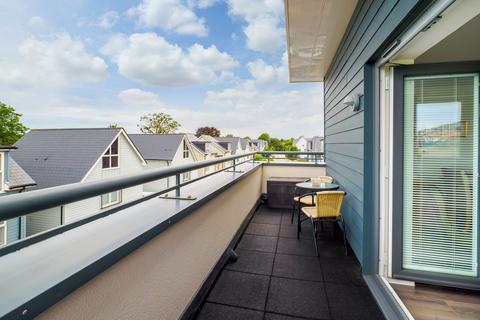 2 bedroom apartment to rent, Kings Way, Ruskin House, CT19