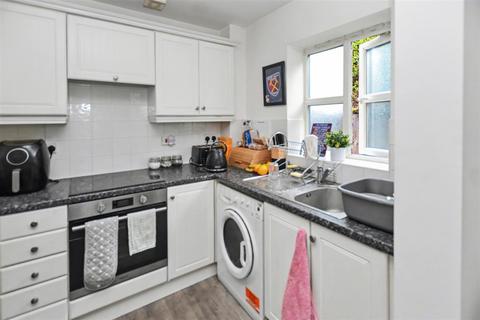 1 bedroom apartment for sale, Elder Tree Road, Canvey Island SS8