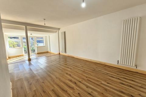 undefined, Stafford ST16