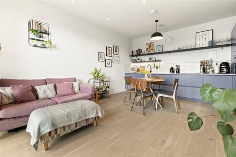 1 bedroom apartment for sale, Balham High Road, London, SW17