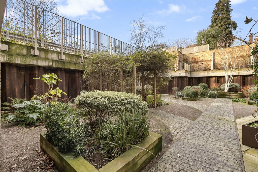 Communal Garde