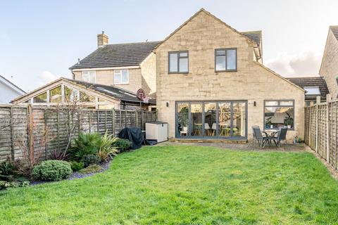 Gaston Lane, Sherston
