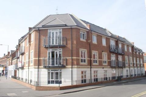 Henley Court, Denham Road, Egham, Surrey, TW20