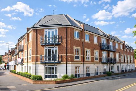 Henley Court, Denham Road, Egham, Surrey, TW20