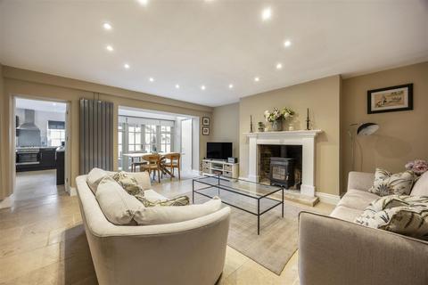 undefined, Royal Parade, Bayshill Road, Cheltenham