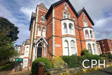 2 bedroom flat for sale, Esplanade Gardens, Scarborough, YO11
