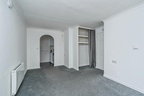 undefined, Mount Hermon Road, Woking GU22