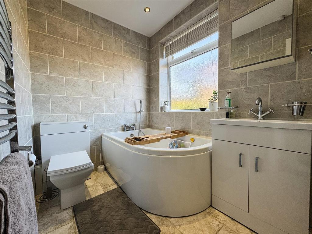 Family bathroom