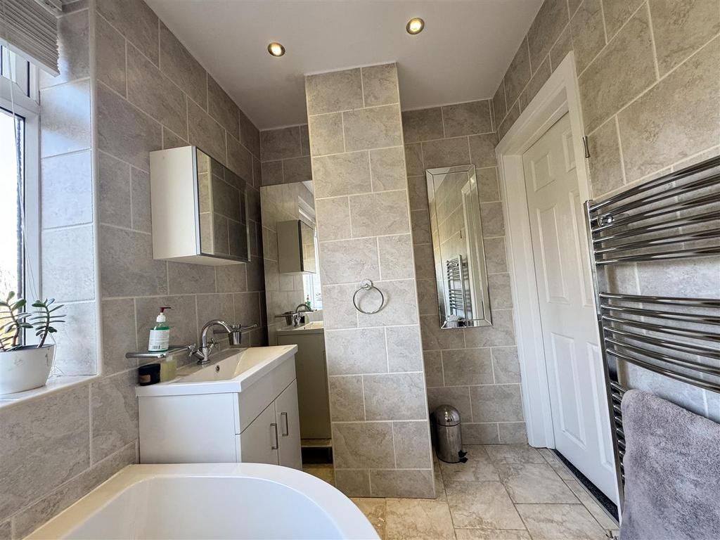 Family bathroom