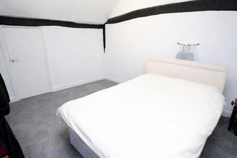 1 bedroom apartment to rent, High Street, Kings Langley WD4
