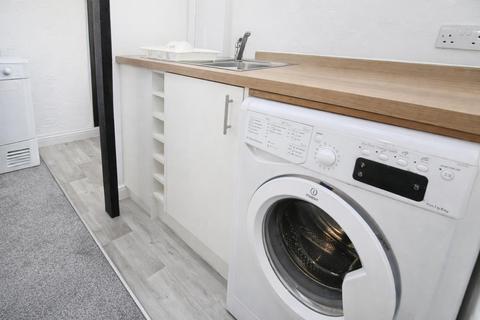 1 bedroom apartment to rent, High Street, Kings Langley WD4