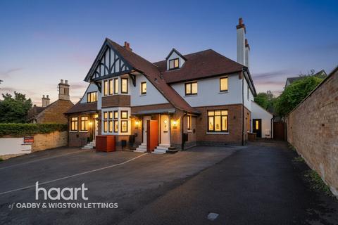 3 bedroom townhouse to rent, MARKET HARBOROUGH LE16