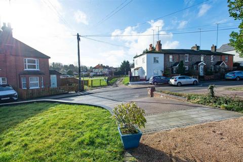 3 bedroom semi-detached house for sale, Old Hill, Orpington BR6