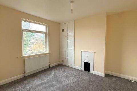 2 bedroom flat to rent, Princes Road East, Torquay, TQ1 1PE