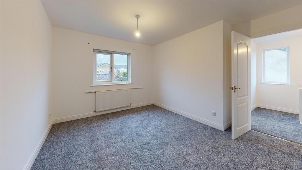 3-Gill-Close-Bedroom 2.jpg