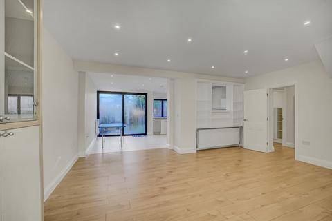 4 bedroom semi-detached house to rent, Colwyn Avenue, Greenford UB6