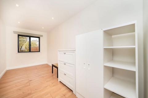 undefined, Colwyn Avenue, Greenford UB6