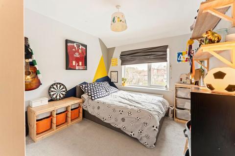 undefined, Cuckoo Dene, London W7