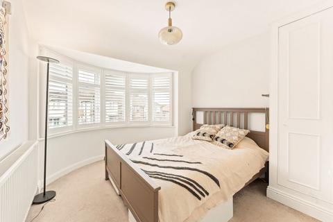 undefined, Cuckoo Dene, London W7