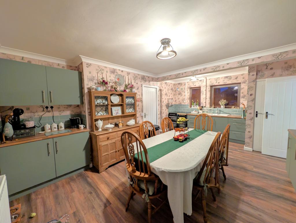 Kitchen diner