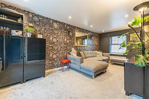 4 bedroom semi-detached house for sale, Cormorant Way, Leighton Buzzard